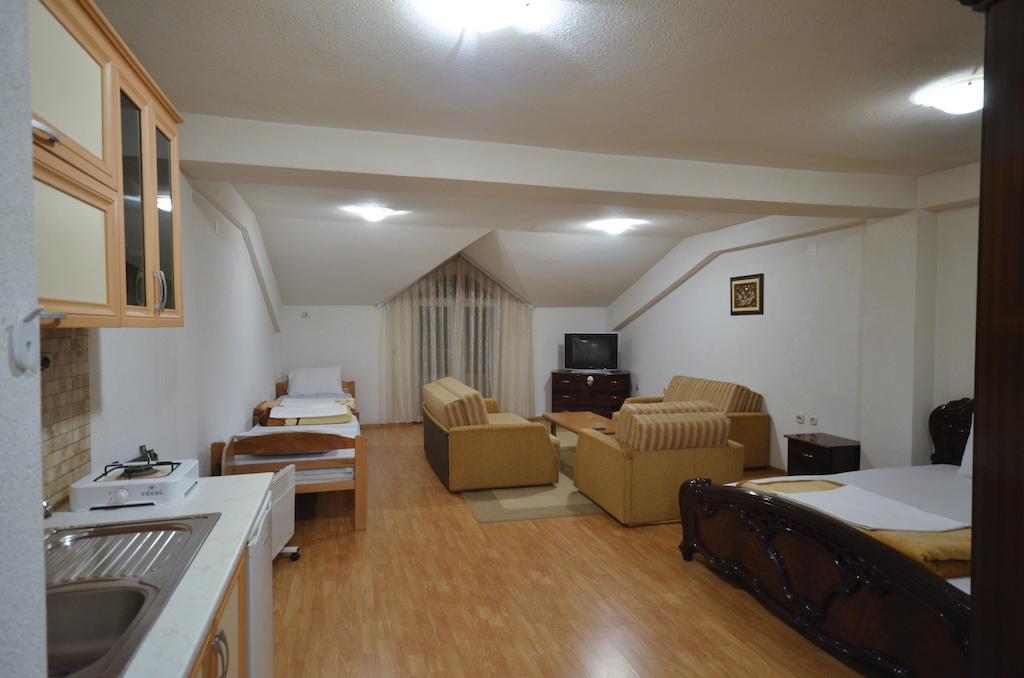 Hotel Venecia Apartments Struga Room photo